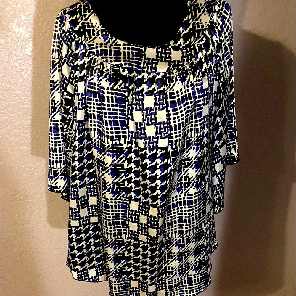 Pat Rego  Black/White/Blue Geo Print Top Size 2X